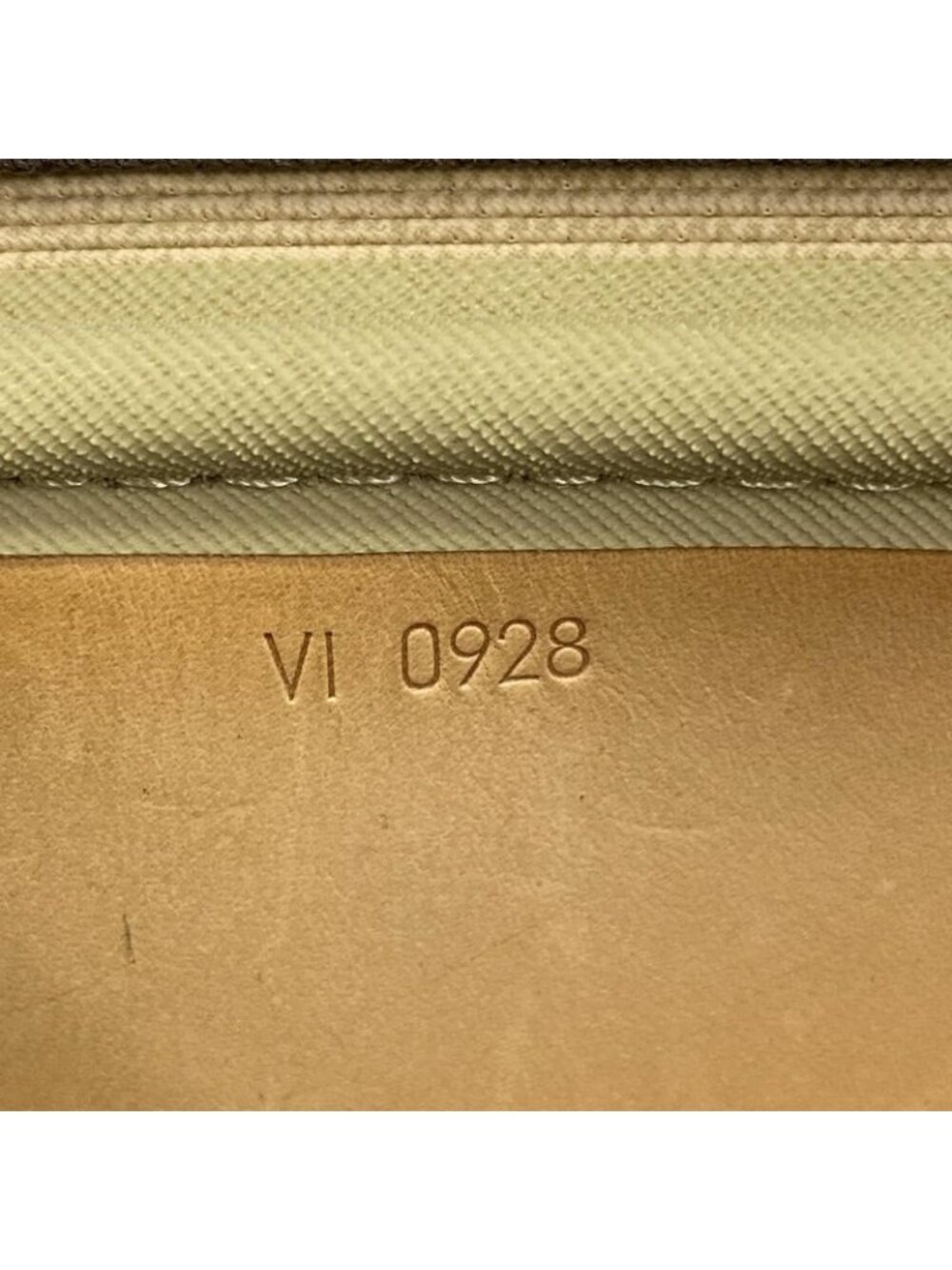 Louis Vuitton Boston Bag Monogram Alize - Picture 10 of 15